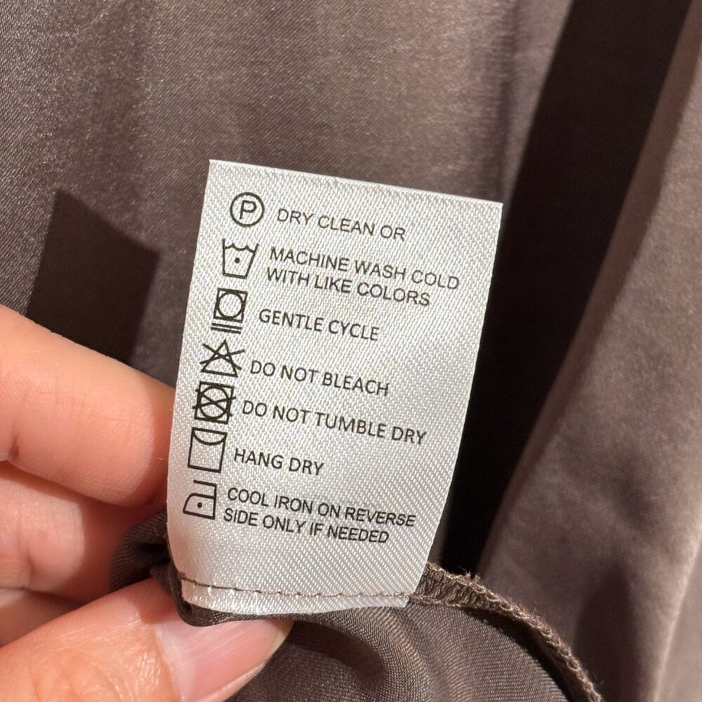 NWT R Label The Reset Satin Long Sleeve Gray Mink Blouse Top - Picture 5 of 5